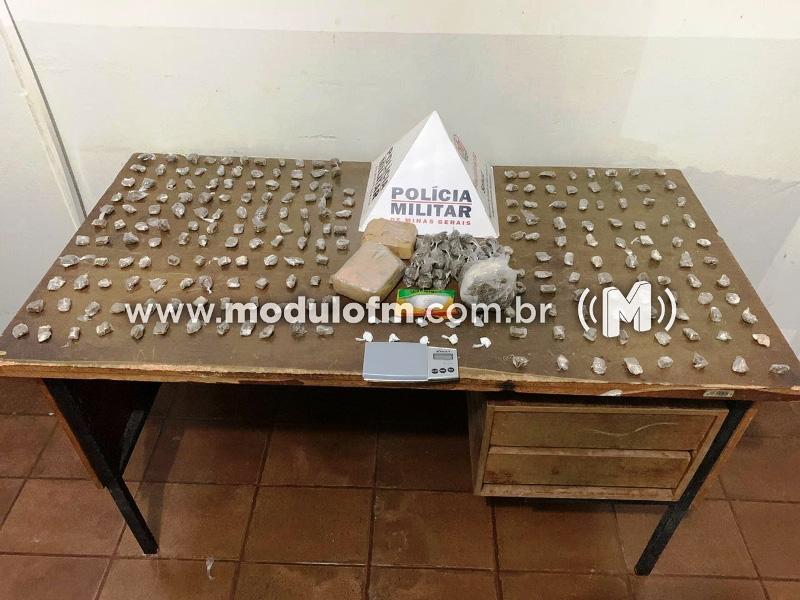 Casal é preso com grande quantidade de drogas após denúncia