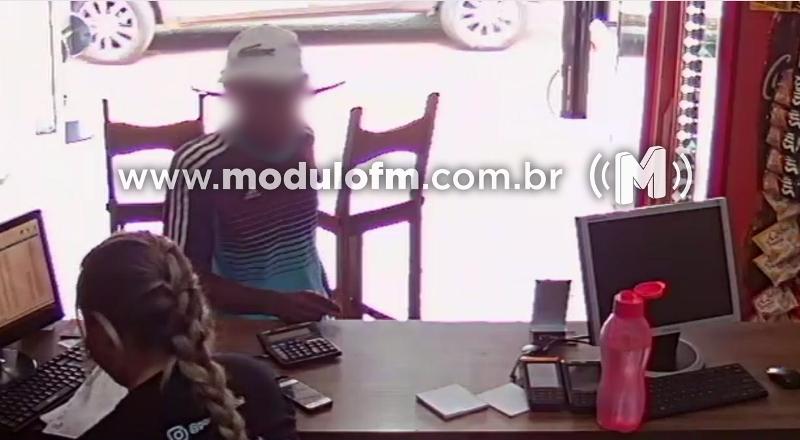 Homem furta ingressos da virada de ano em disk bebidas e foge de bicicleta