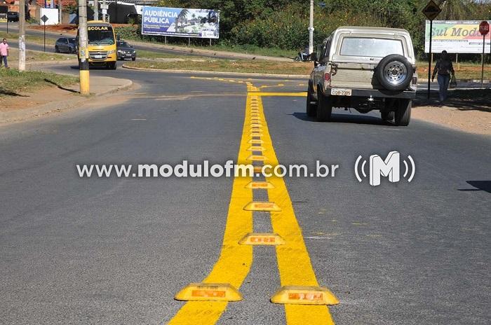 SESTRAN realiza manutenção de sinalizações do município