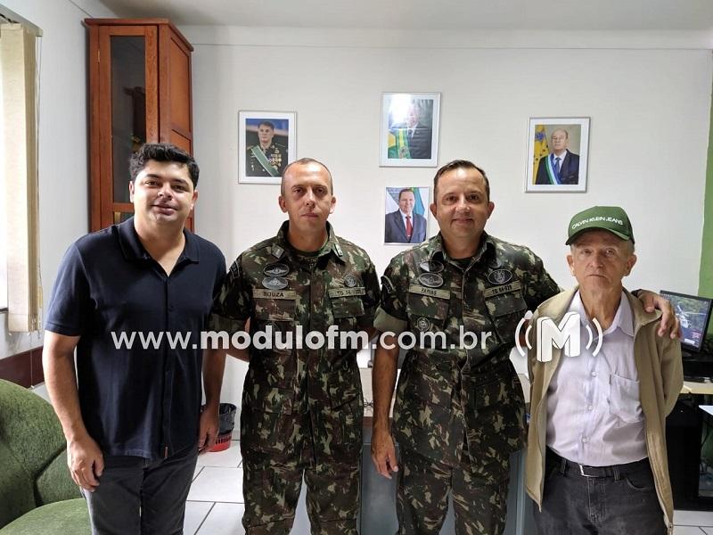 Tiro de Guerra 04-020 apresenta novo instrutor