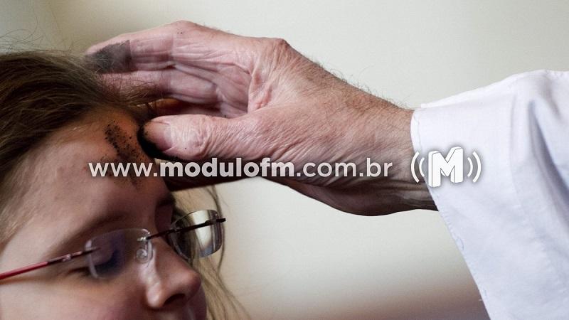 Confira os horários de celebrações da Quarta-Feira de Cinzas...