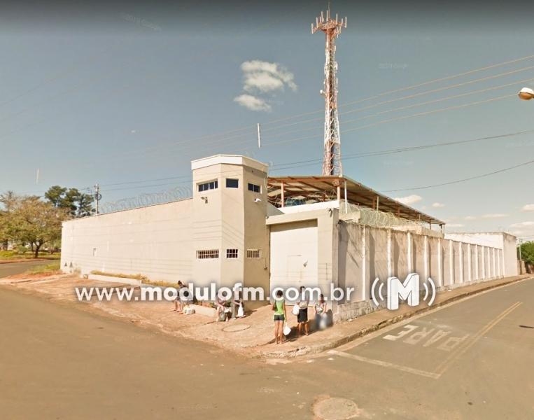 Dois presos que fugiram do Presídio de Monte Carmelo são recapturados pela PM