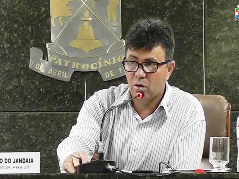 Presidente da Câmara indica construção de muros no entorno...