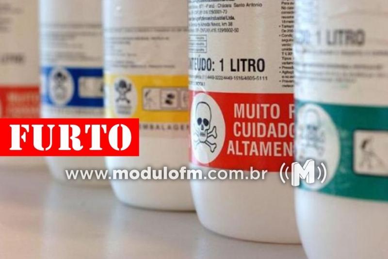 Criminosos abrem buraco em parede e levam defensivos agrícolas