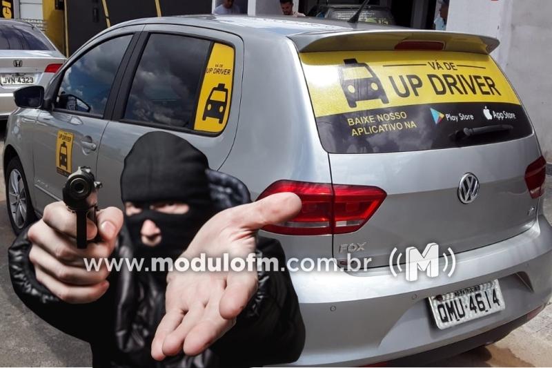 Motorista de aplicativo tem veículo tomado de assalto