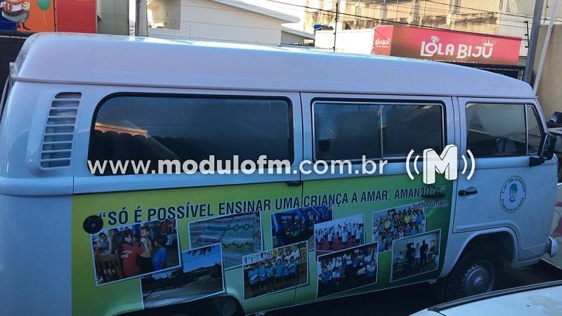 Lar da Criança recebe Kombi reformada nesta sexta-feira (22/05)