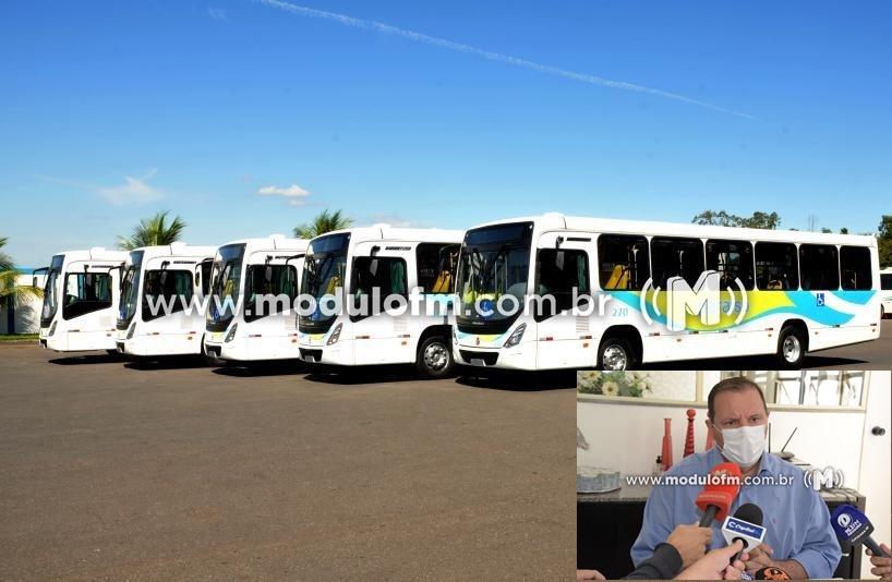 Prefeito diz que VIPA aumentará número de ônibus para evitar aglomerações