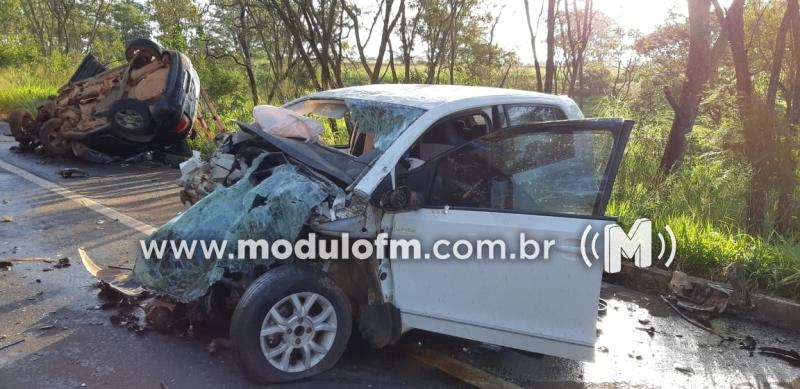 Quatro pessoas morrem em grave acidente na BR-365 em Patrocínio