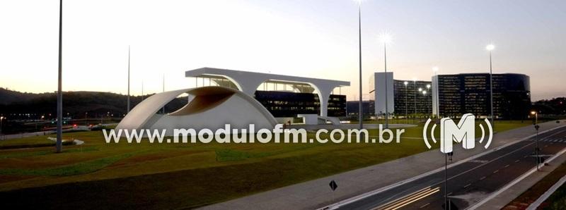 Governador anuncia antecipação do pagamento da 2ª parcela do salário dos servidores