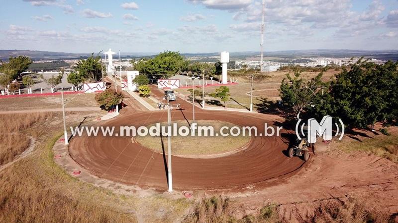 Iniciadas as obras para asfaltamento da estrada de acesso ao Cristo Redentor