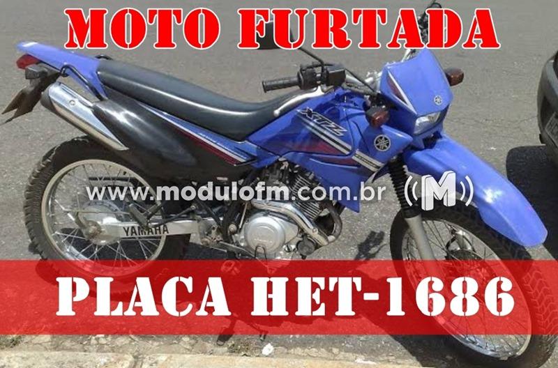 Moto é furtada em frente ao hospital Santa Casa