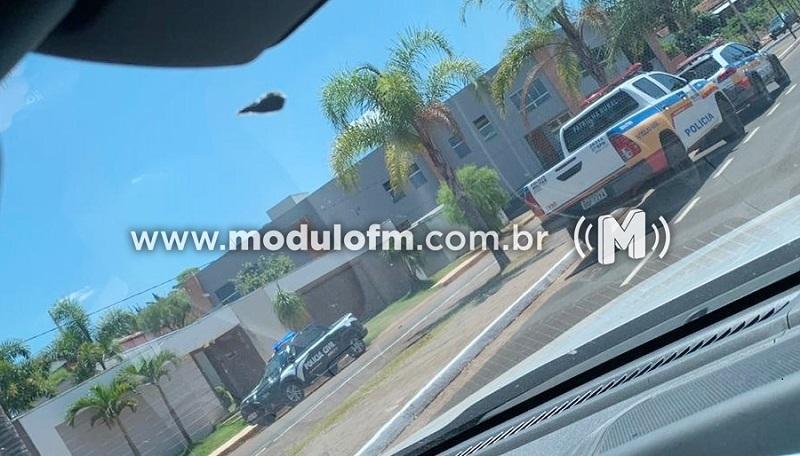 Polícia localiza caminhonete e arma de Jorge Marra em casa do ex-prefeito de Perdizes