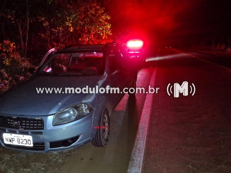 Veículo clonado é apreendido pela Polícia Rodoviária durante fiscalização