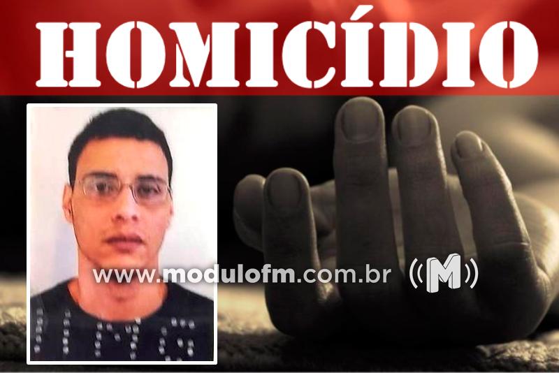 Homem morre após ser atingido por vários tiros em Monte Carmelo