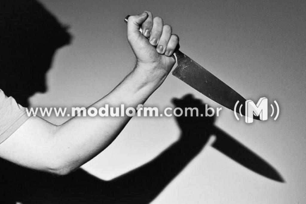 Motorista de aplicativo é esfaqueado e tem carro roubado em Patrocínio