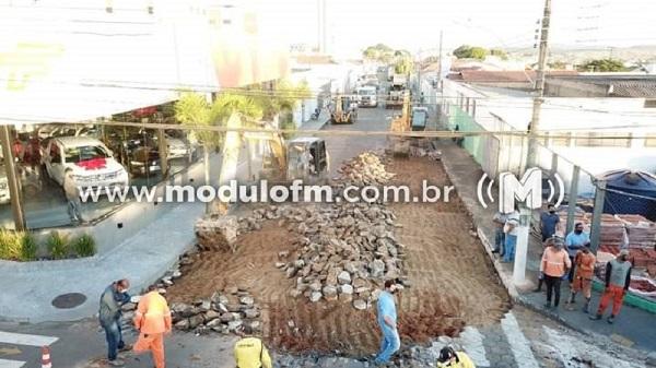 Secretaria de obras da inicio aos preparativos para pavimentação asfáltica da rua Cel. Rabelo.