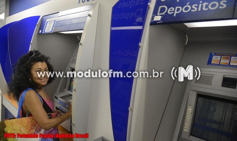 Trabalhadores nascidos em março podem sacar auxílio emergencial