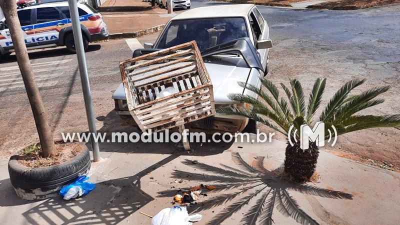 Depois de provocar acidente, homem é detido e tenta subornar policiais em Patrocínio