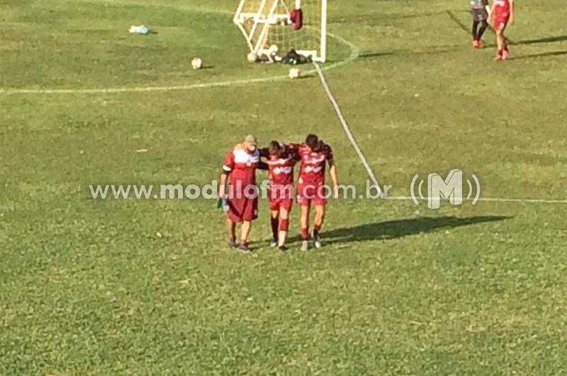 Gustavo Crecci sente em treinamento e vira dúvida para...