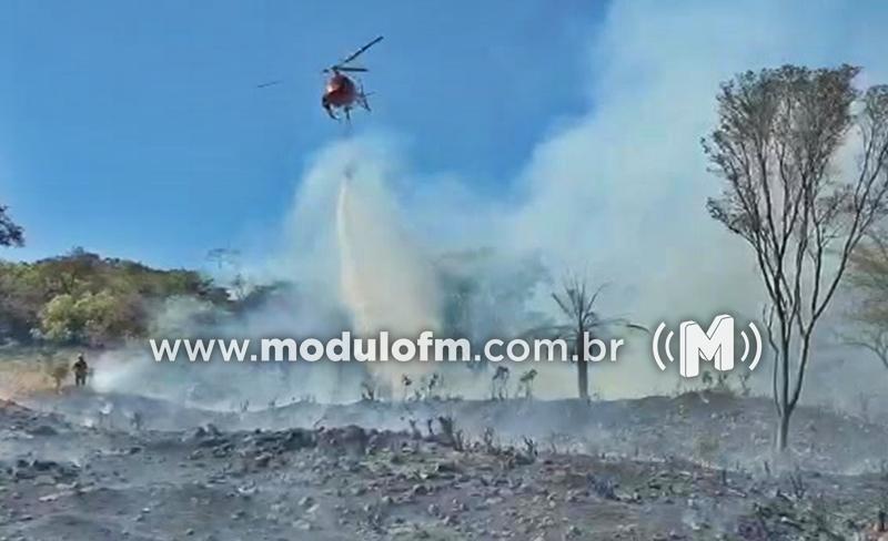 Veja o vídeo: Bombeiros seguem combatendo incêndio no entorno do hotel Serra Negra em Patrocínio