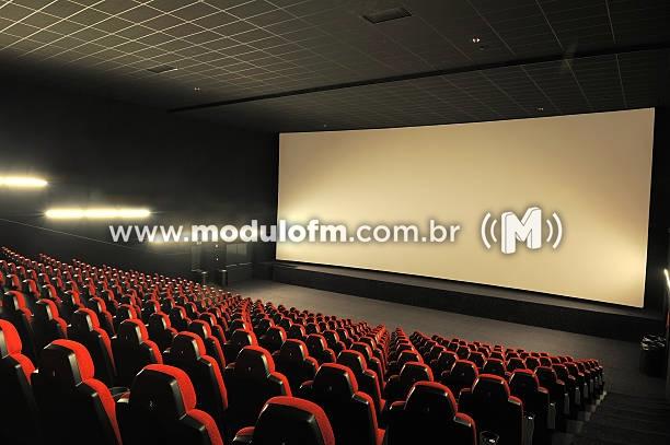Decreto autoriza funcionamento de cinema, boates e promoção de festas em Patrocínio