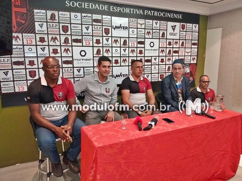 SEP apresenta elenco e uniforme para a temporada em...