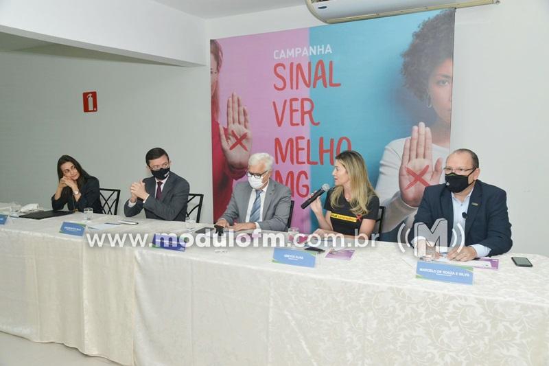 Ato de adesão da FCDL/MG e Polícia Civil/MG da Campanha Sinal Vermelho contra a Violência Doméstica foi realizado em BH