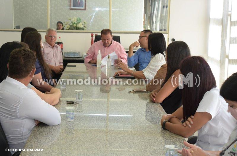Novos membros do Conselho Municipal de Assistência Social (CMAS) tomam posse