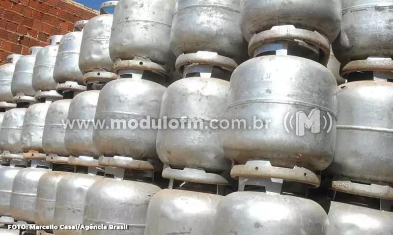 Procon Municipal divulga pesquisa de preços de botijão de gás realizada dia 11 de março