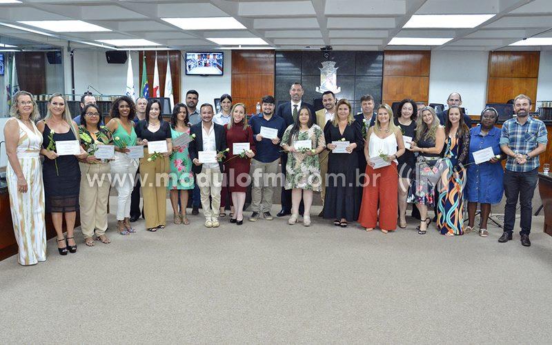 Câmara Municipal homenageou Profissionais da Saúde que atuaram na linha de frente contra o Covid-19