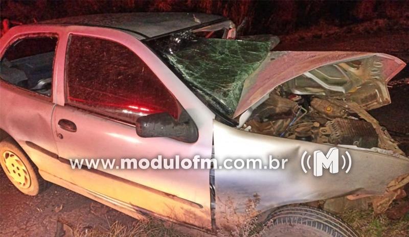 Imagem 1 do post Homem morre em colisão frontal entre veículos na MG-188 em Coromandel