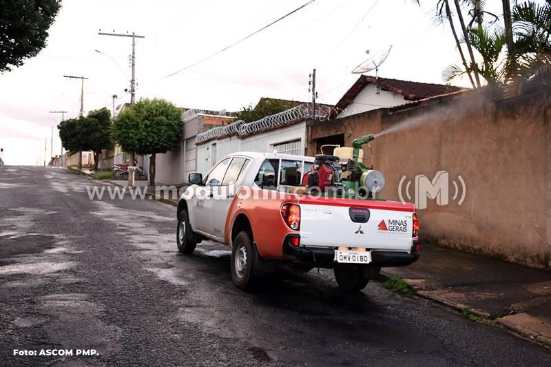 Aumento de casos de Dengue na cidade faz Governo Municipal aplicar Fumacê nos bairros