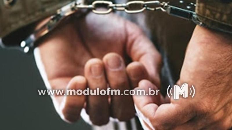 Foragido da Justiça é preso após seu carro estragar na BR-365