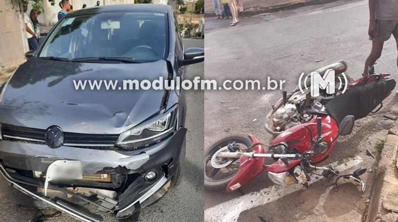 Motociclista avança parada obrigatória, colide em veículo e fica ferido após bater a cabeça no solo