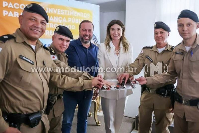 Solenidade é realizada para a entrega de viaturas, armamentos e equipamentos à PMMG, CBMMG e PCMG