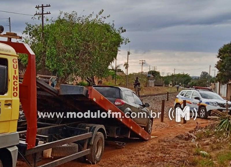 Perseguição policial termina com tiros e traficante preso com drogas em Patrocínio