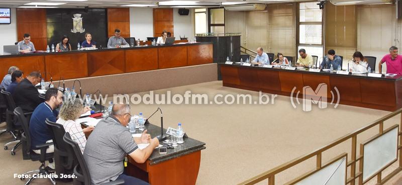 Projeto de lei sobre atendimento em supermercados é revogado na Câmara Municipal
