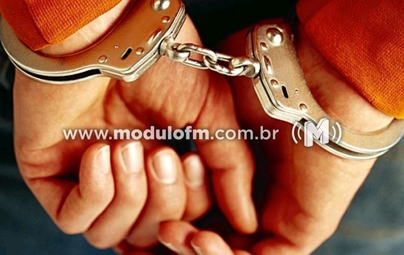 Adolescente é preso suspeito de tentar roubar moto e agredir vítima em Guimarânia