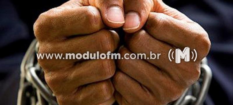 Foragido da Justiça finge ser deficiente mental para fugir da polícia e acaba preso