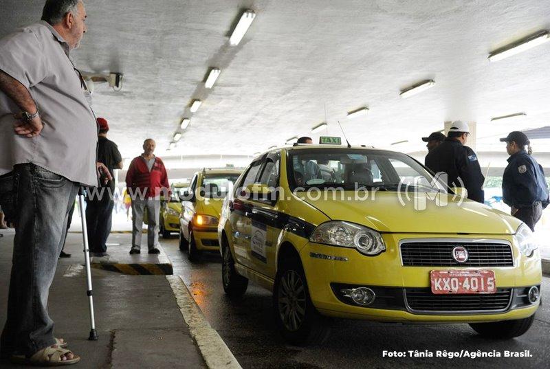 Auxílios para caminhoneiros e taxistas começam a ser pagos hoje (18)