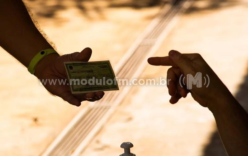 Sindcomércio de Patrocínio divulga comunicado às empresas acerca de coações e assédio eleitoral