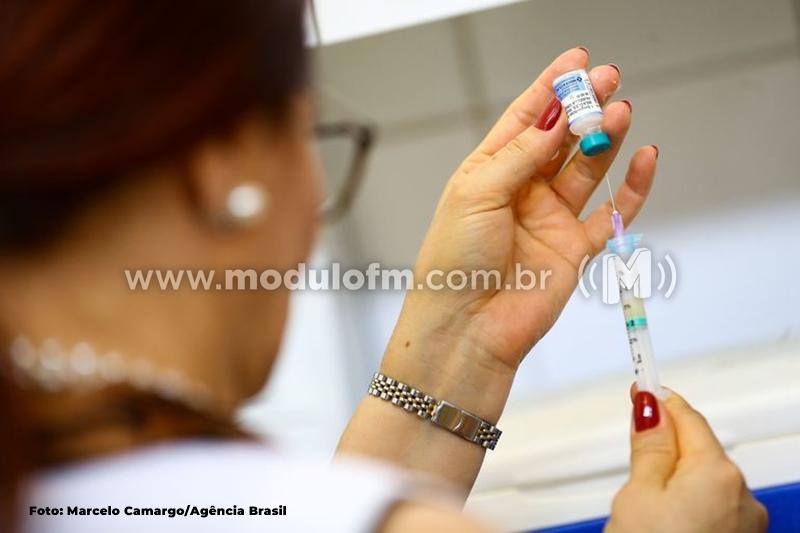 Anvisa aprova vacinas bivalentes contra covid-19