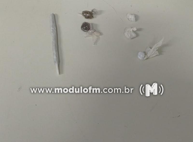 Mulher é presa por suspeita de tráfico de drogas nas proximidades do terminal rodoviário de Patrocínio