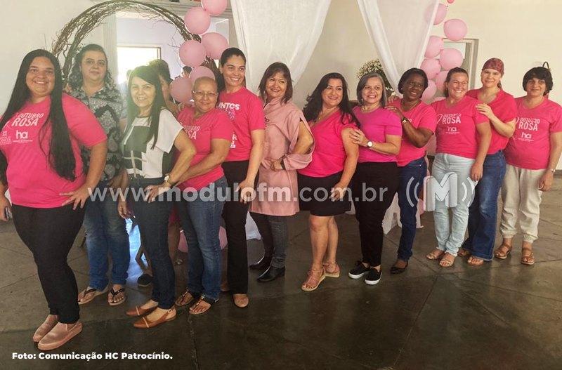 Roda de conversa levou informações do Outubro Rosa a mulheres atendidas pelos CRAS