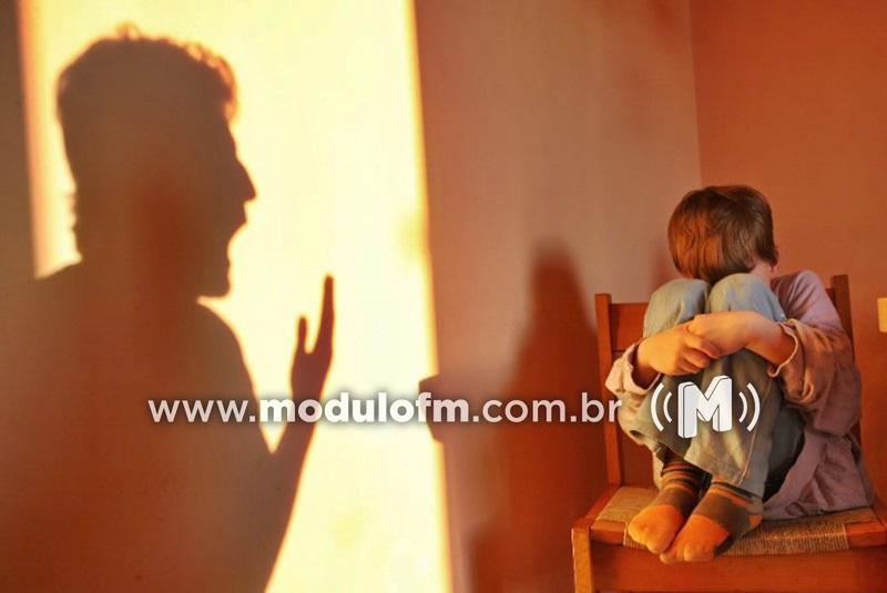 Tio agride sobrinho de 12 anos por não aceitar cozinhar ovos em Patrocínio