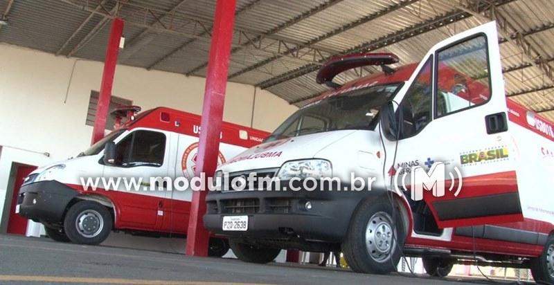 Gestante que conduzia motocicleta sofre ferimentos ao colidir com outro motociclista