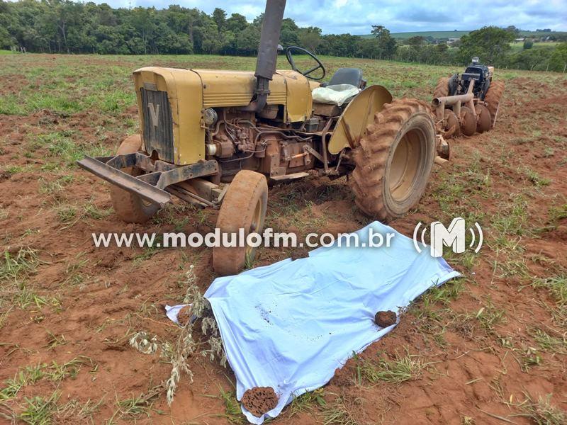 Homem morre atropelado pelo trator em que trabalhava