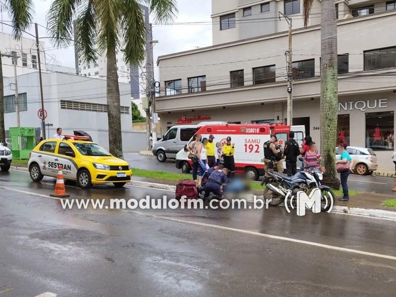 Motociclista fica ferido após colisão com veículo em Patrocínio