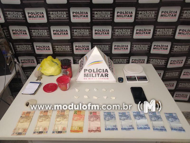 PM cumpre mandado de busca e apreensão em Operação contra o tráfico de drogas em Patrocínio