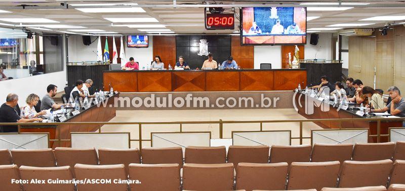 Projetos de reajuste salarial dos servidores da Prefeitura, Câmara e dos Vereadores são aprovados